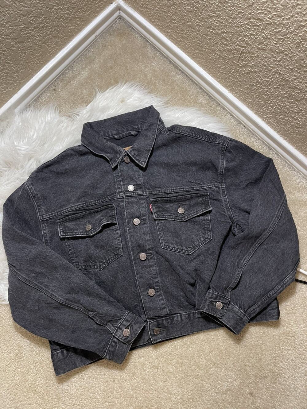 Vintage 90s Levi's Women’s XL Denim Trucker Jacket Faded Black Wash